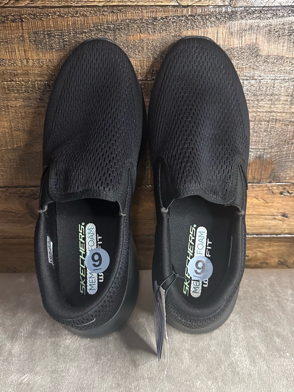 Skechers Men's Memory Foam Fit Slip-On Black Mesh Walking Shoes - Size 9 WIDE